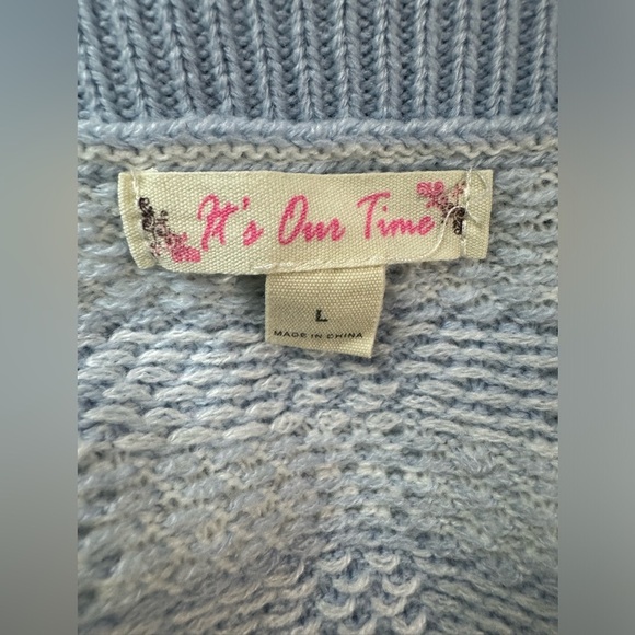 J. White & Blue Buffalo print crop top size L - Picture 3 of 3